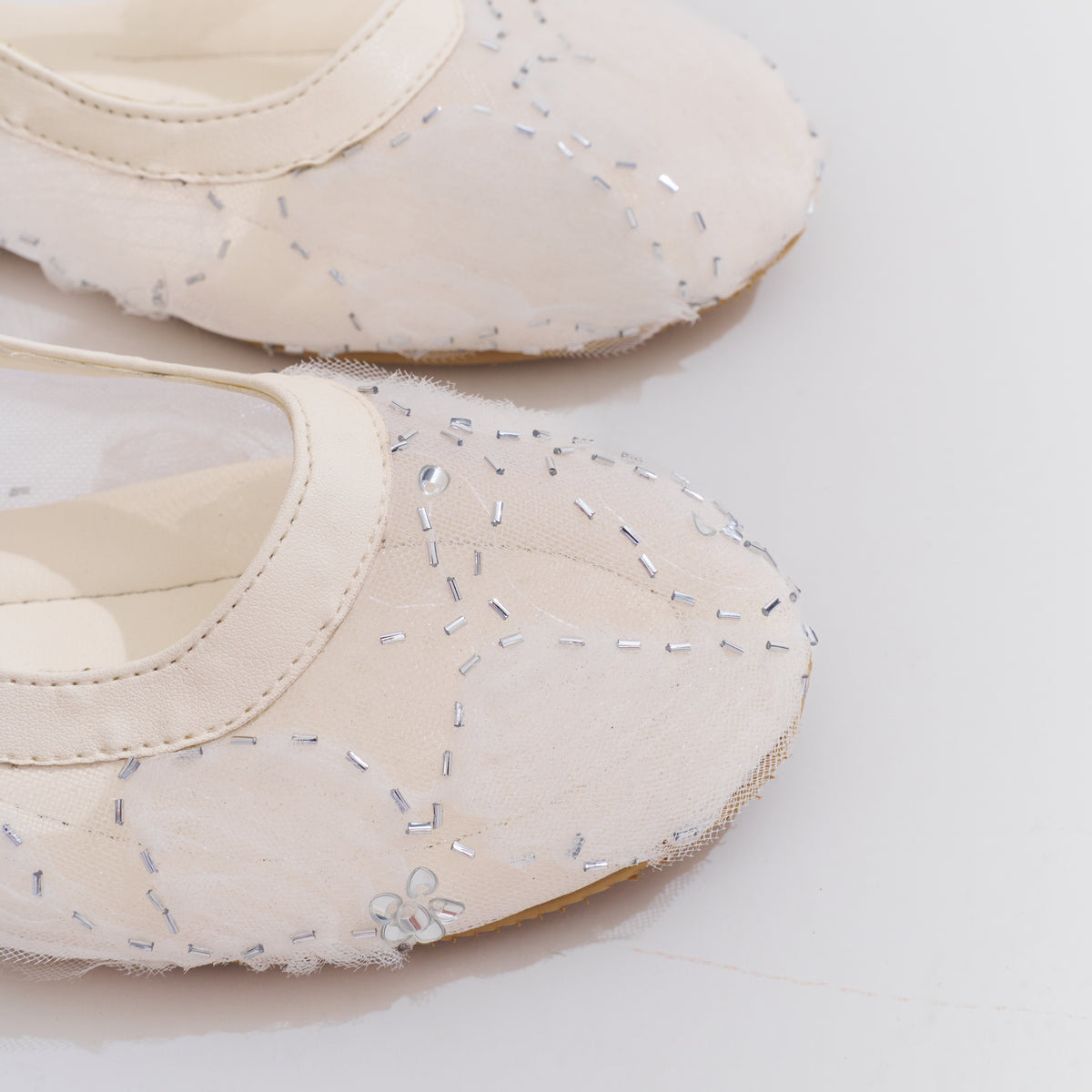 SOMETHING CUTE (PRE ORDER)
