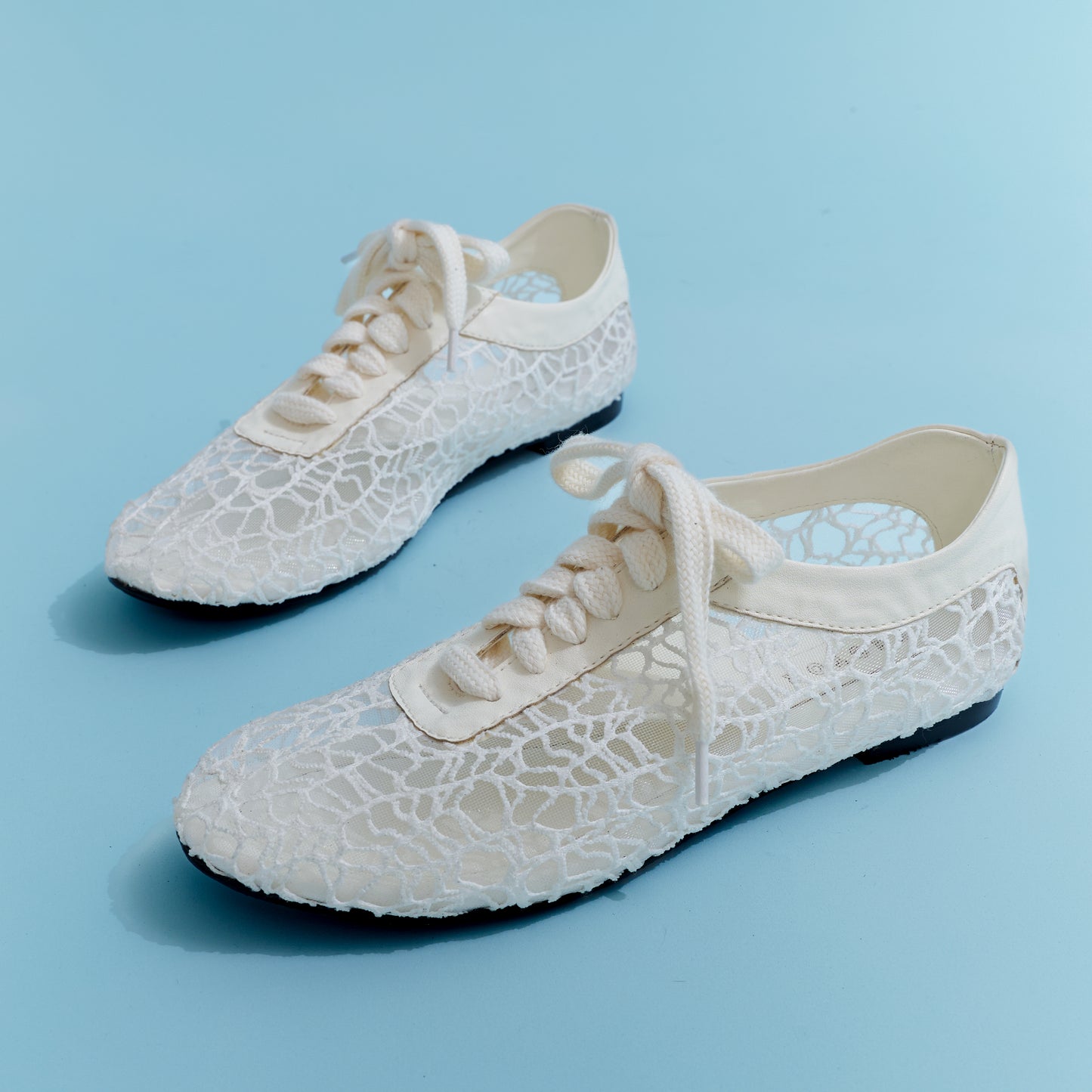VITTORIA CURITI (PRE ORDER)