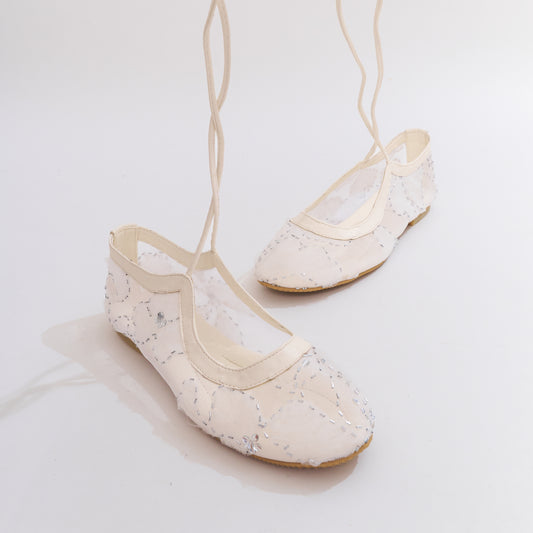 SOMETHING CUTE (PRE ORDER)